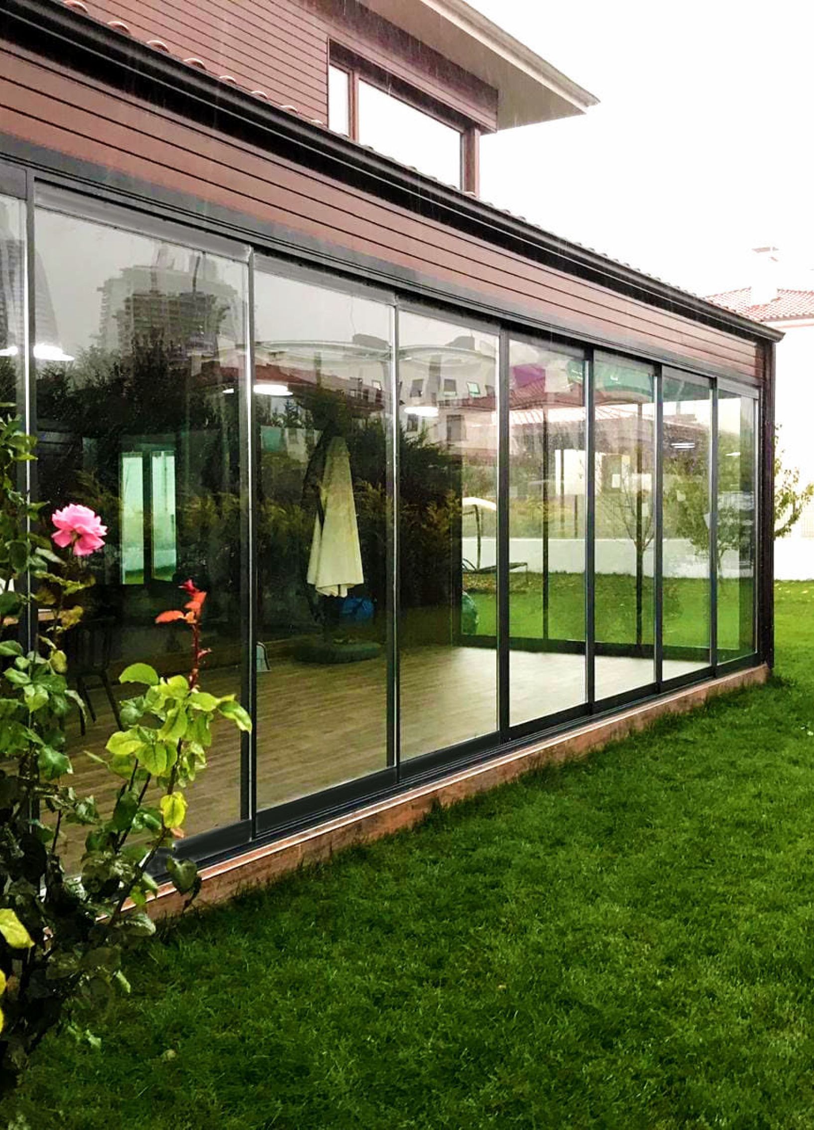 Frameless Glass Balcony – project photo 5